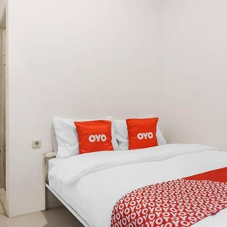 OYO 91074 Stariez Senen Syariah Hotel Jakarta Bagian luar foto